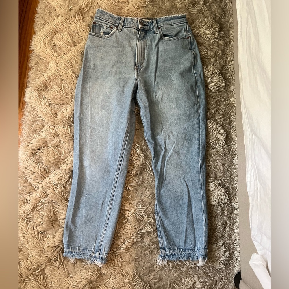 Abercrombie high rise mom jeans! Curve Love 💙